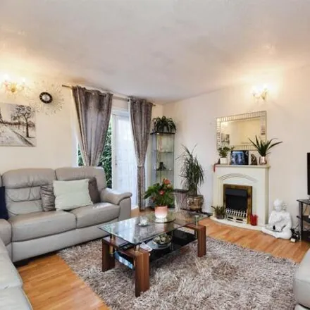 Image 3 - Mill Green Place, Basildon, SS13 3QZ, United Kingdom - Townhouse for sale