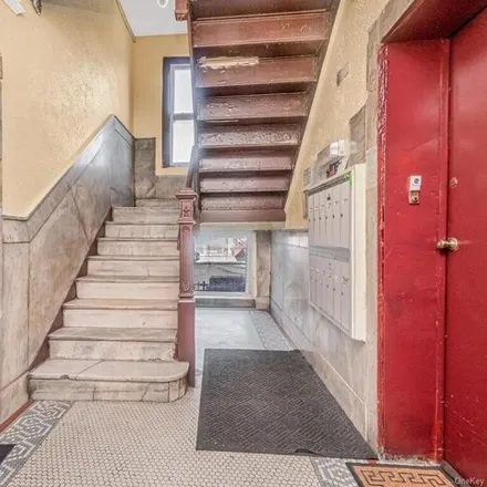 Image 3 - 887 East 178th Street, New York, NY 10460, USA - House for sale