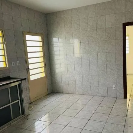 Buy this 2 bed house on Rua Luís Carlos Pavanito in Piracangaguá, Taubaté - SP