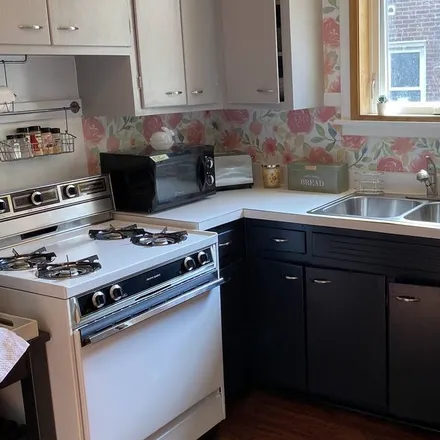 Rent this 1 bed apartment on Chicago