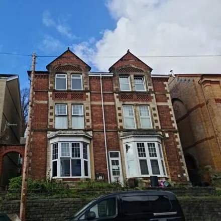 Buy this 6 bed duplex on King Edward's Road in Swansea, SA1 4LW