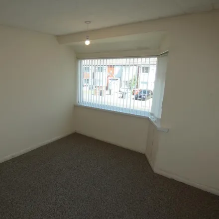 Image 6 - Penrose Avenue, Blackpool, FY4 4JZ, United Kingdom - Townhouse for rent