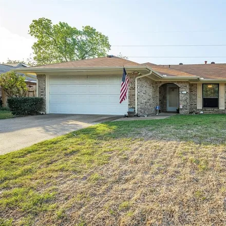Image 1 - 1418 Brazos Boulevard, Lewisville, TX 75077, USA - House for sale