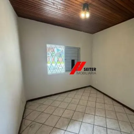 Rent this 2 bed house on Rua Byron Barcellos in Santa Mônica, Florianópolis - SC
