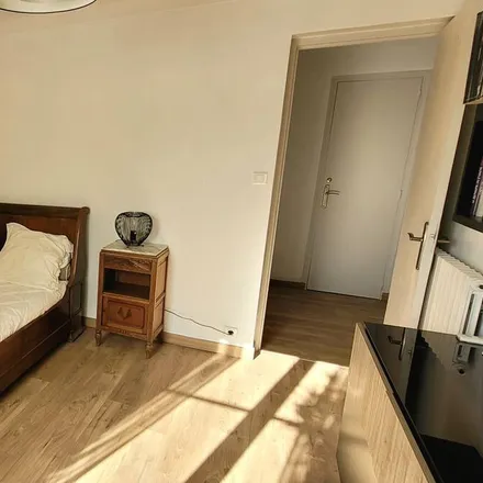 Rent this 2 bed apartment on 84800 L'Isle-sur-la-Sorgue
