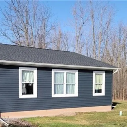 Buy this 3 bed house on 6229 Dale Road in Newfane, Niagara County