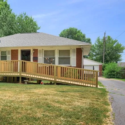 Buy this 3 bed house on 2718 Old Hartford Road in Owensboro, KY 42303
