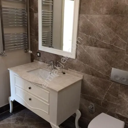 Rent this 2 bed apartment on Venezia Mega Outlet in Eski Edirne Asfaltı 408, 34250 Esenler