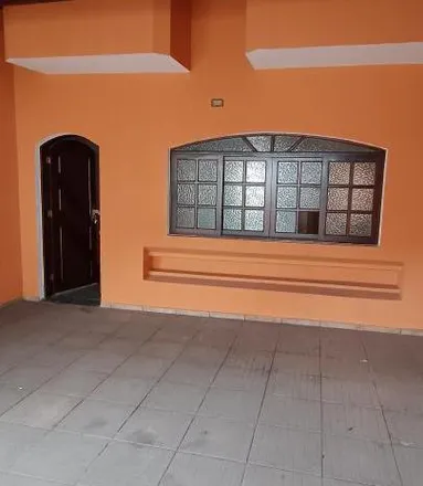 Buy this 3 bed house on Rua Almirante Barroso in Vila Natal, Mogi das Cruzes - SP