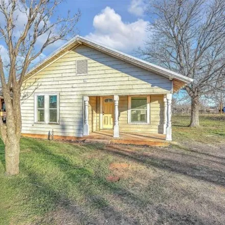 Buy this 2 bed house on 264 West Dorothy Street in Hollis, OK 73550