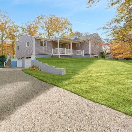 Buy this 4 bed house on 493 West Way in East Hampton, Springs