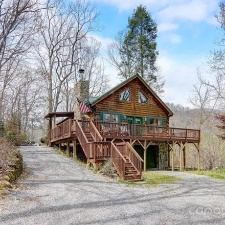 Image 2 - 34 Highlands Loop, Haywood County, NC 28751, USA - House for sale