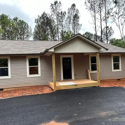 Buy this 4 bed house on 1015 Smith Loop Road in Habersham County, GA 30535