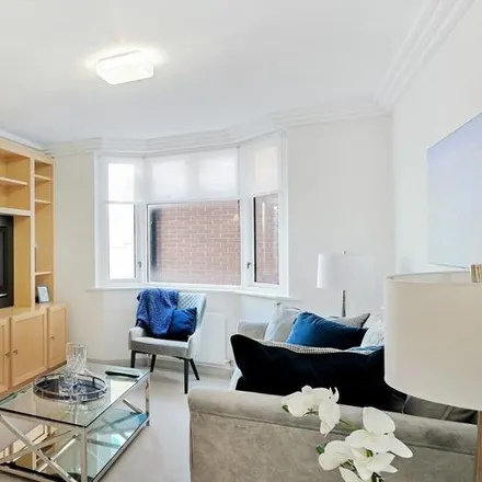 Image 1 - Bloomfield Court, Bourdon Street, London, W1K 3JU, United Kingdom - Apartment for rent