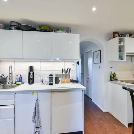 Rent this 1 bed apartment on Cadet Drive in London, SE1 5RU