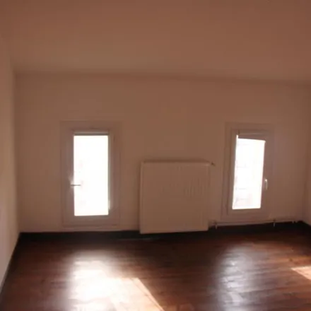 Image 1 - Chambat, Rue de la République, 82120 Lavit, France - Apartment for rent