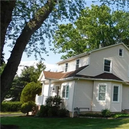 Buy this 4 bed house on 17 New York Avenue in Rockland Lake, Congers
