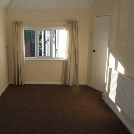 Image 6 - New Street, Weedon Bec, NN7 4QT, United Kingdom - Apartment for rent