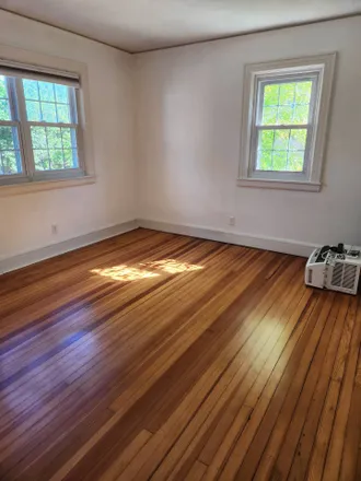 Image 7 - 5 Rochelle Street, New York, NY 10464, USA - House for rent