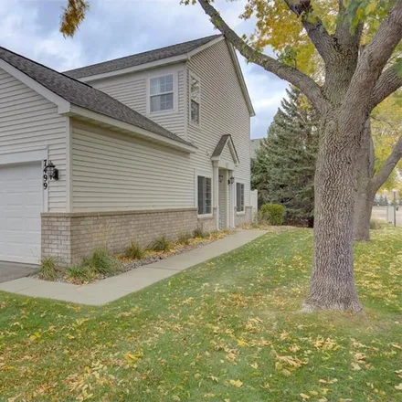 Buy this 2 bed townhouse on 7499 Derby Lane in Shakopee, MN 55379