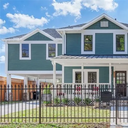 Buy this 5 bed house on 1567 Rutland Street in Houston, TX 77008