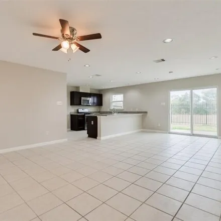Image 3 - 15202 Trinity Meadow Drive, Houston, TX 77489, USA - House for rent