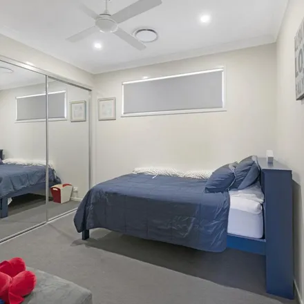 Image 3 - 70 Effingham Street, Tarragindi QLD 4121, Australia - Apartment for rent