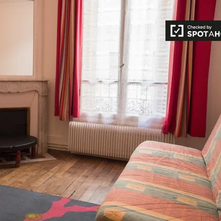 Rent this 3 bed room on 10 Villa d'Alésia in 75014 Paris, France