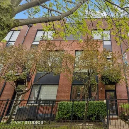 Buy this 3 bed house on 2302 West Wolfram Street in Chicago, IL 60618
