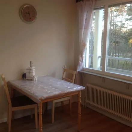 Rent this 1 bed apartment on Oxelvägen 45 in 138 32 Älta, Sweden