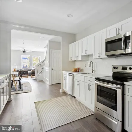 Image 7 - 213 West Clapier Street, Philadelphia, PA 19144, USA - Townhouse for sale