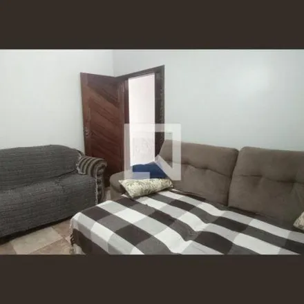 Rent this 4 bed house on Avenida Joaquim Chavasco in Jardim Mauá, Mauá - SP