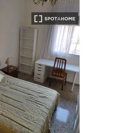 Rent this 3 bed room on Colegio Argos in Carrer de la Florista, 46015 Valencia