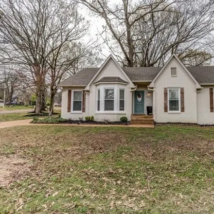 Buy this 3 bed house on 297 Glen Echo Road in Collierville, TN 38017