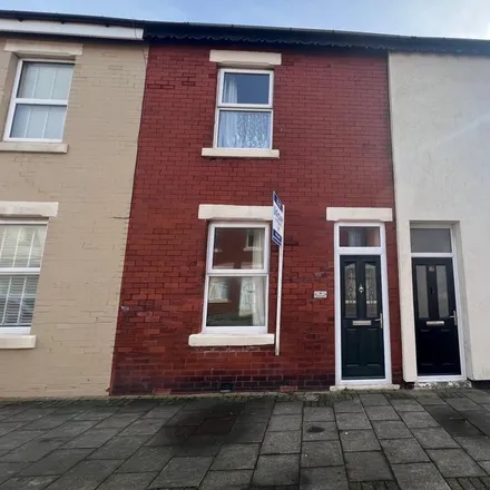 Rent this 3 bed townhouse on Hardman Street in Blackpool, FY1 3QZ