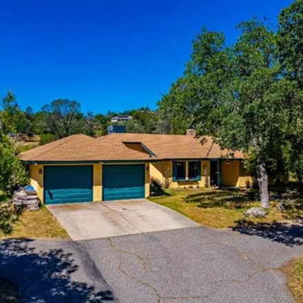 Buy this 2 bed house on 30500 Titan Drive in Yosemite Lakes, Madera County