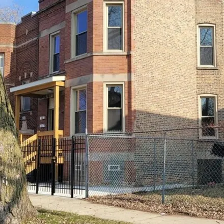 Buy this 6 bed house on 6333 South May Street in Chicago, IL 60620
