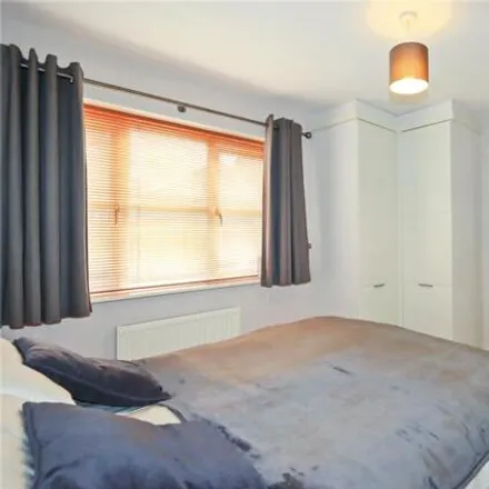 Image 7 - Queens Gate, Crookhall, DH8 5FA, United Kingdom - Townhouse for sale
