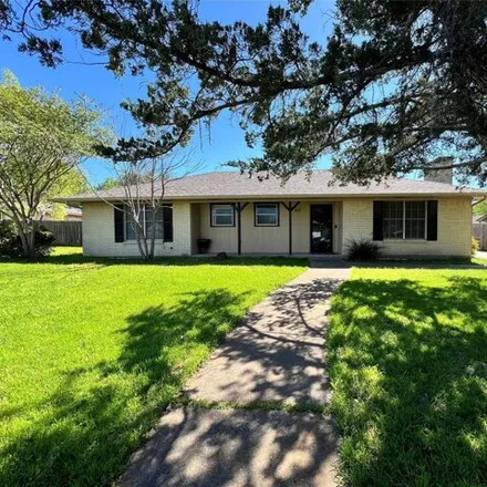 Buy this 3 bed house on 420 Haughton Street in Farmersville, TX 75442