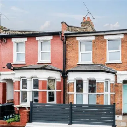 Rent this 4 bed townhouse on Rowley Road in London, N15 3BB