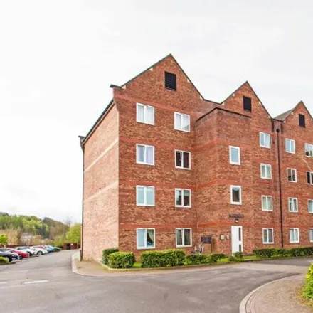 Buy this 3 bed apartment on Premier Inn Chesterfield North in Tapton Lock Hill, Tapton