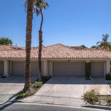 Buy this 3 bed condo on 55900 Oakmont in La Quinta, CA 92253