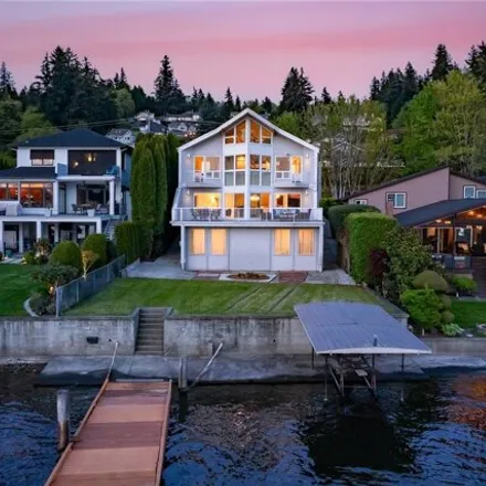 Buy this 3 bed house on East Lake Sammamish Shore Lane Northeast in Sammamish, WA 98074