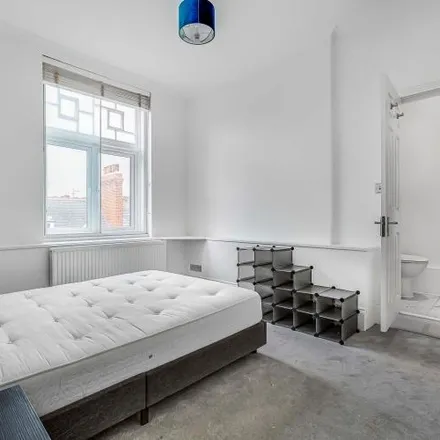 Image 7 - Portman Mansions, Chiltern Street, London, W1U 5AL, United Kingdom - Apartment for rent