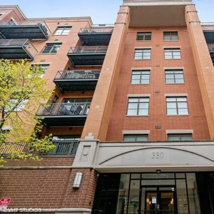 Buy this 2 bed condo on 330 North Clinton Street in Chicago, IL 60661