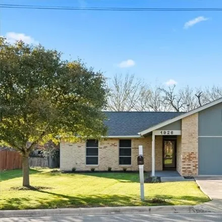 Image 3 - 1970 Nevada Street, San Marcos, TX 78666, USA - House for sale