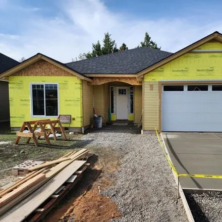 Buy this 3 bed house on Caldera Lane in Medford, OR 97504