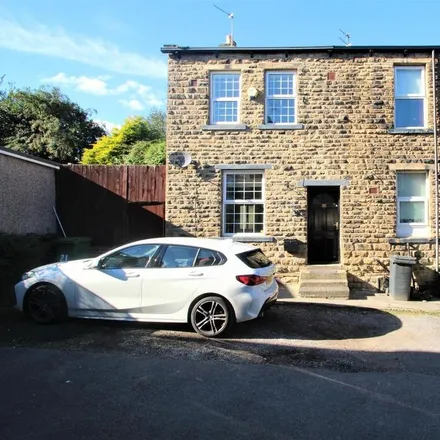 Rent this 3 bed townhouse on unnamed road in Horsforth, LS18 4DF
