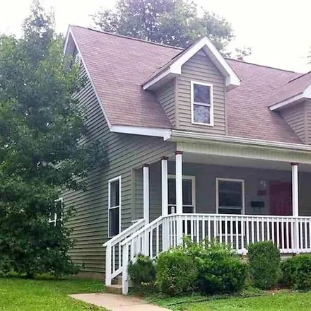 Rent this 3 bed house on 1600 East 3rd Street in Bloomington, IN 47401