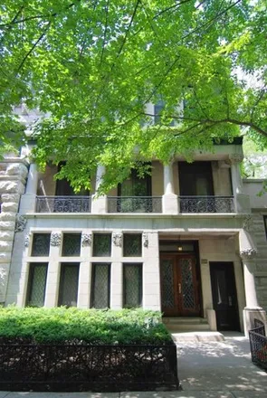 Image 2 - 1436 North Astor Street, Chicago, IL 60610, USA - House for sale